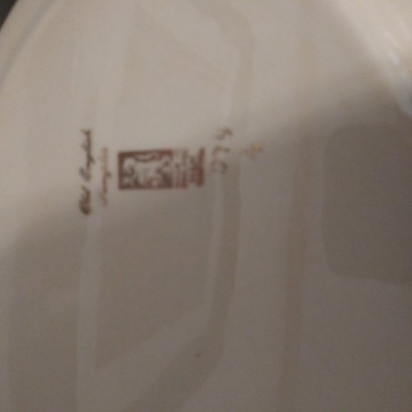 10 1/2" X 14" Oval "Old English Sampler" Serving P - Picture 4 of 4